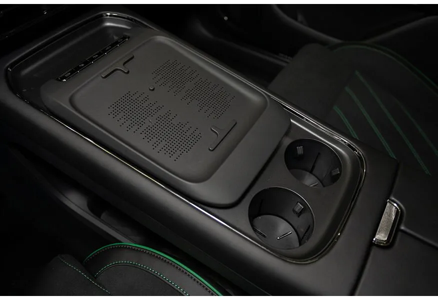 Voyah Free EVR 1.5 AT AWD (510 л.с.) Sport + Черный в АВИЛОН. Слайд №14