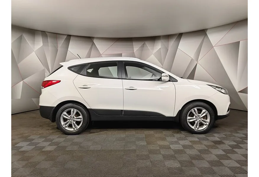 АВИЛОН - Hyundai ix35 2.0 AT 4WD (150 л.с.) Comfort Белый - slide 3