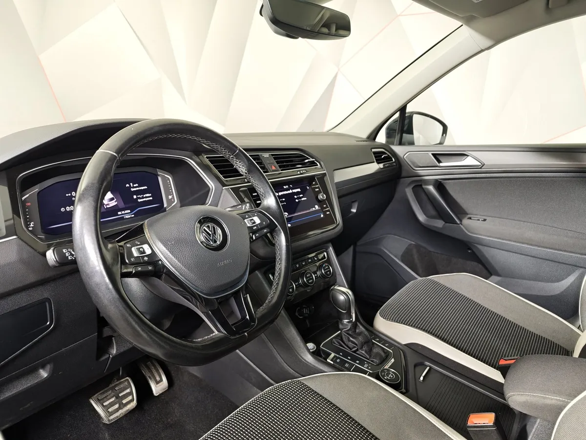 Volkswagen Tiguan 2.0 TSI 4Motion DSG (180 л.с.) OFFROAD Белый в АВИЛОН. Слайд №19