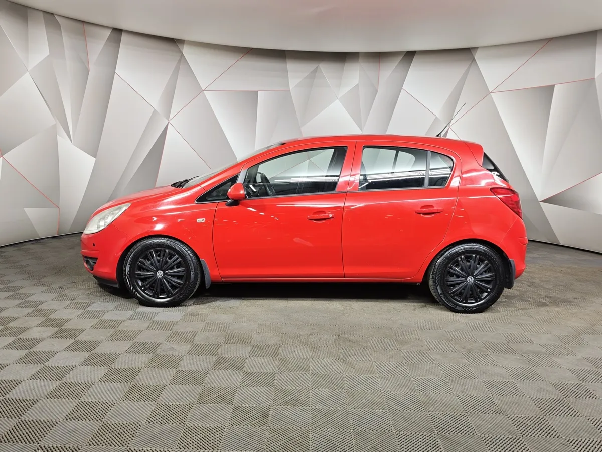 Opel Corsa 1.4 MT (90 л.с.) Красный в АВИЛОН. Слайд №5