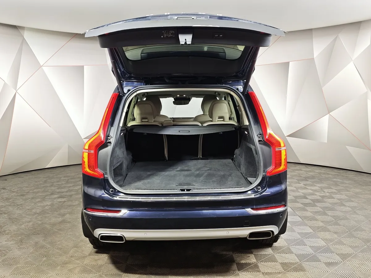 Volvo XC90 2.0 D5 Drive-E AT AWD (235 л.с.) Inscription Синий в АВИЛОН. Слайд №12