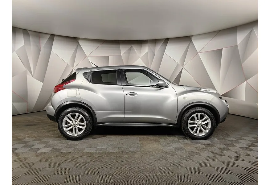 Nissan Juke 1.6 CVT (117 л.с.) Серебристый в АВИЛОН. Слайд №6