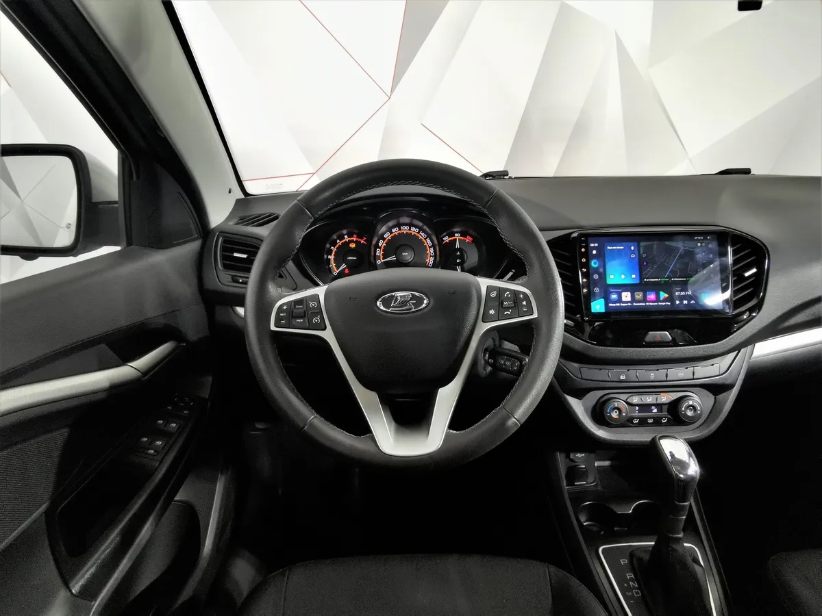 ВАЗ (Lada) Vesta 1.6 CVT (113 л.с.) Luxe Multimedia Серый в АВИЛОН. Слайд №18