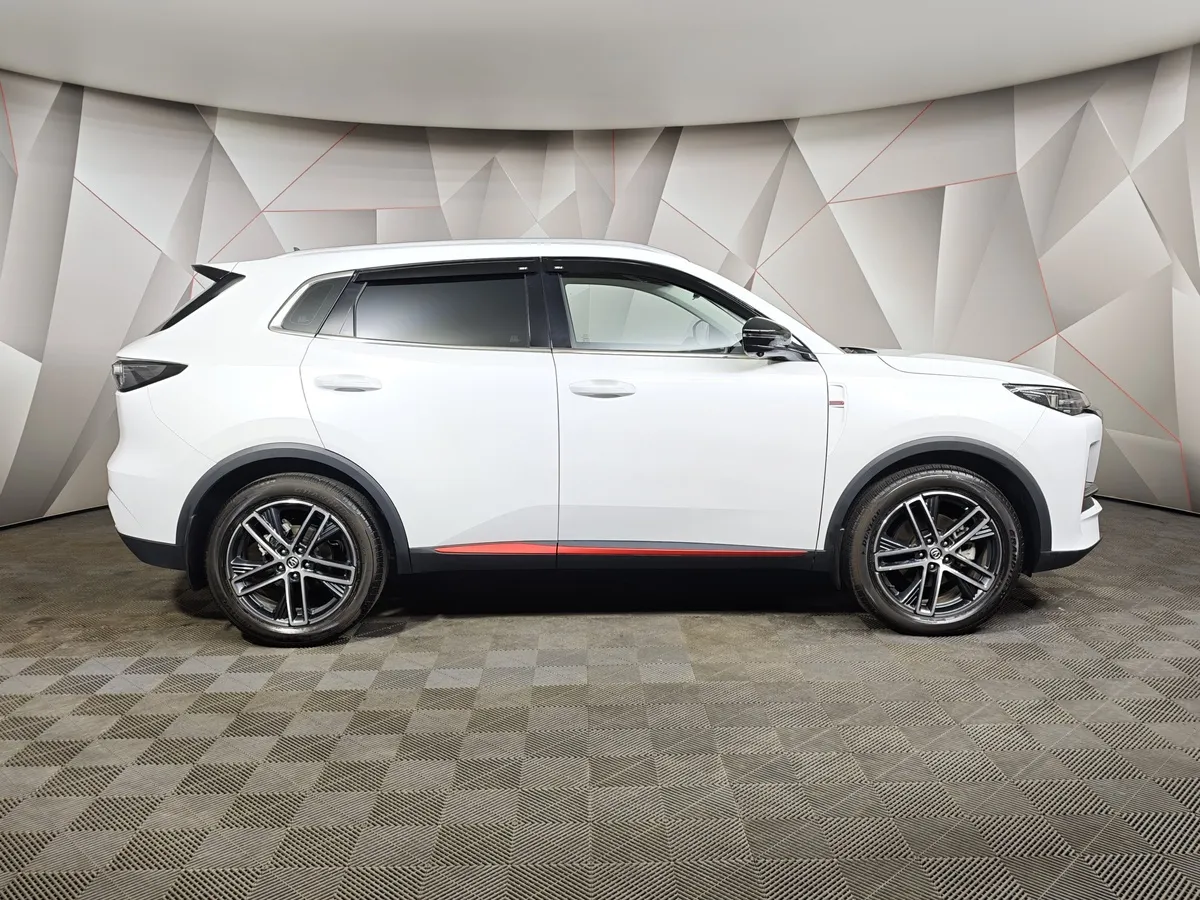 Changan UNI-S 1.5T 7DCT 2WD (181 л.с.) Tech Plus Белый в АВИЛОН. Слайд №6