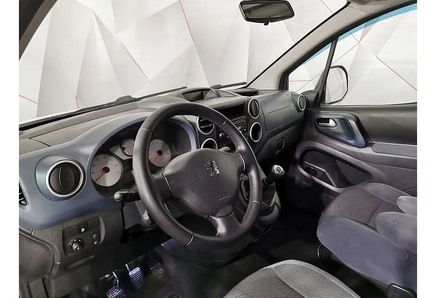 Peugeot Partner 1.6 HDi MT (90 л.с.) Белый в АВИЛОН. Слайд №17