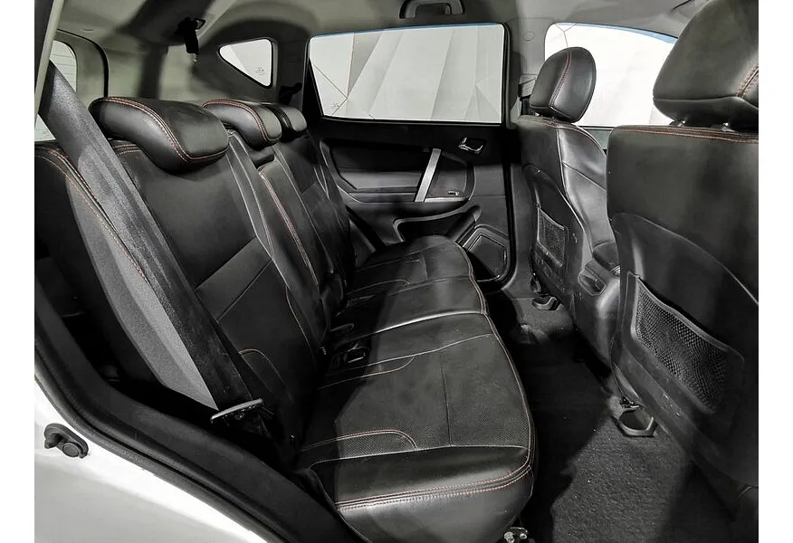 Geely Emgrand X7 2.4 AT (148 л.с.) Comfort Белый в АВИЛОН. Слайд №17