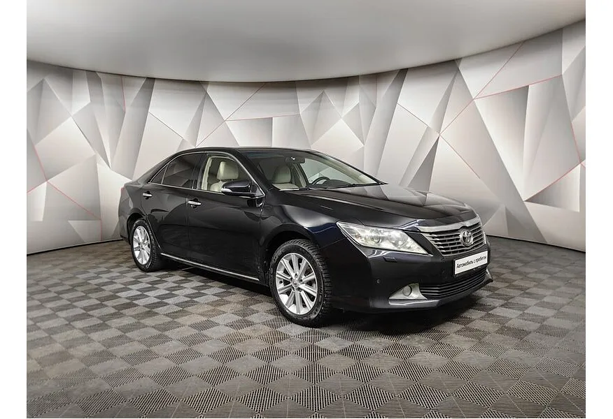 Toyota Camry 2.5 AT (181 л.с.) Черный в АВИЛОН. Слайд №3 Toyota Camry 2.5 AT (181 л.с.) Черный в АВИЛОН. Слайд №3