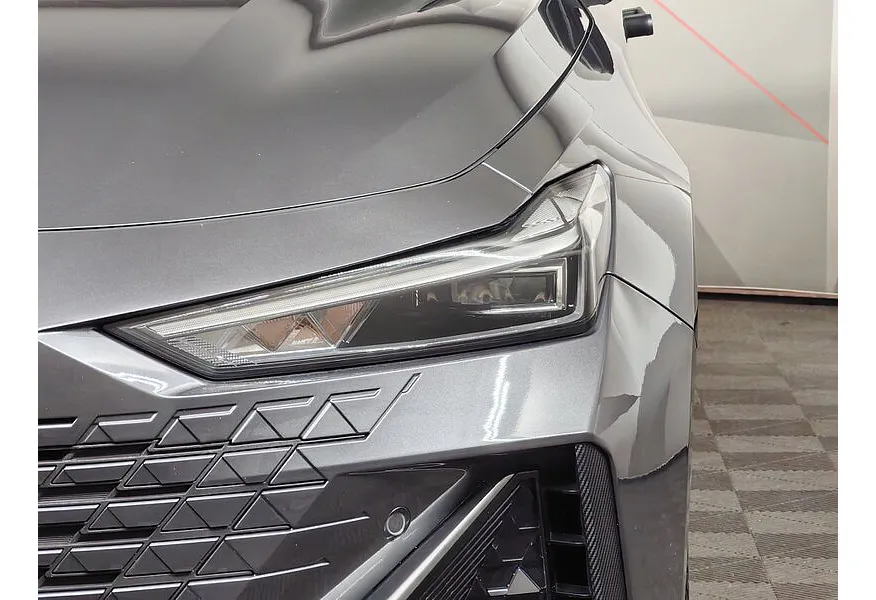 LIVE. Слайд №17