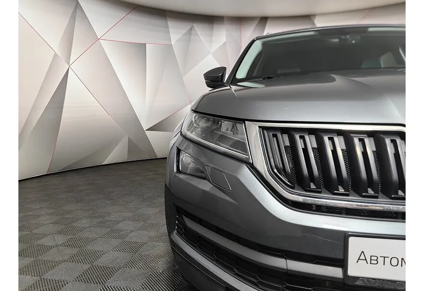 Skoda Kodiaq 2.0 TDI DSG 4X4 (150 л.с.) Серый в АВИЛОН. Слайд №10