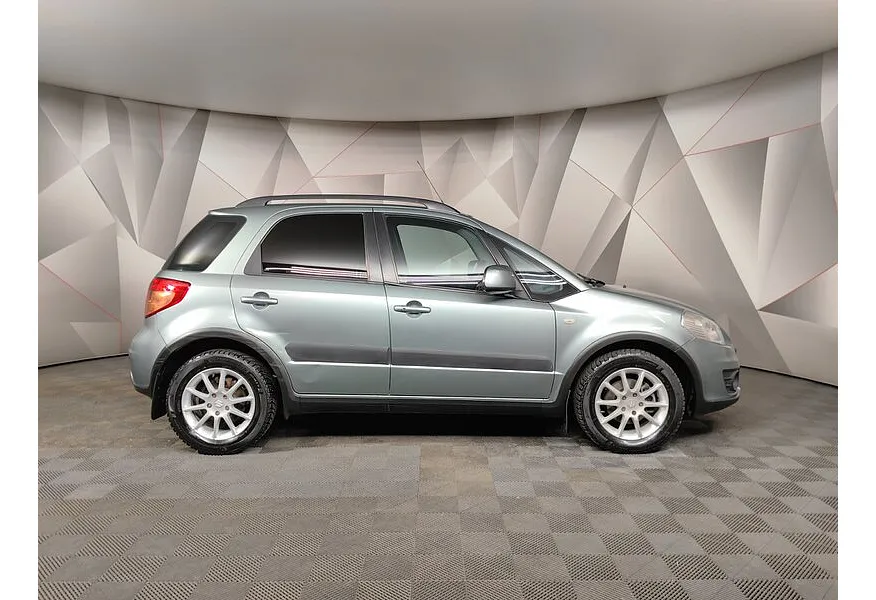 Suzuki SX4 1.6 AT (112 л.с.) Зеленый в АВИЛОН. Слайд №6 Suzuki SX4 1.6 AT (112 л.с.) Зеленый в АВИЛОН. Слайд №6