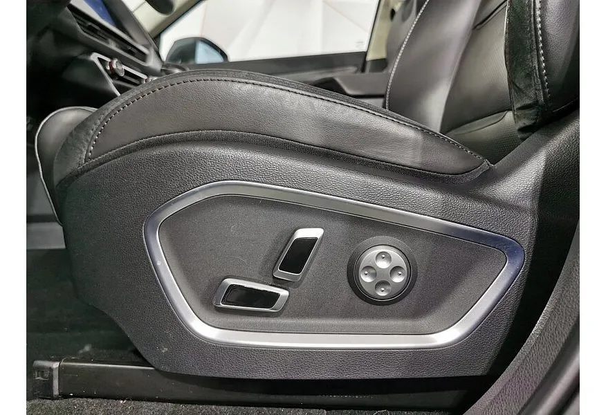 Geely Tugella 2.0 AT AWD (238 л.с.) Luxury Серый в АВИЛОН. Слайд №22