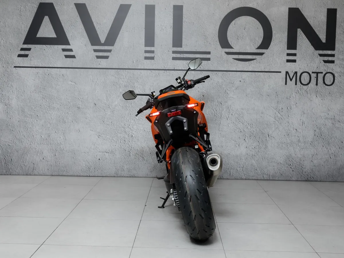 KTM 1390 Super Duke 1350 см³ (190 л.с.) (190) 1350 Оранжевый в АВИЛОН. Слайд №6