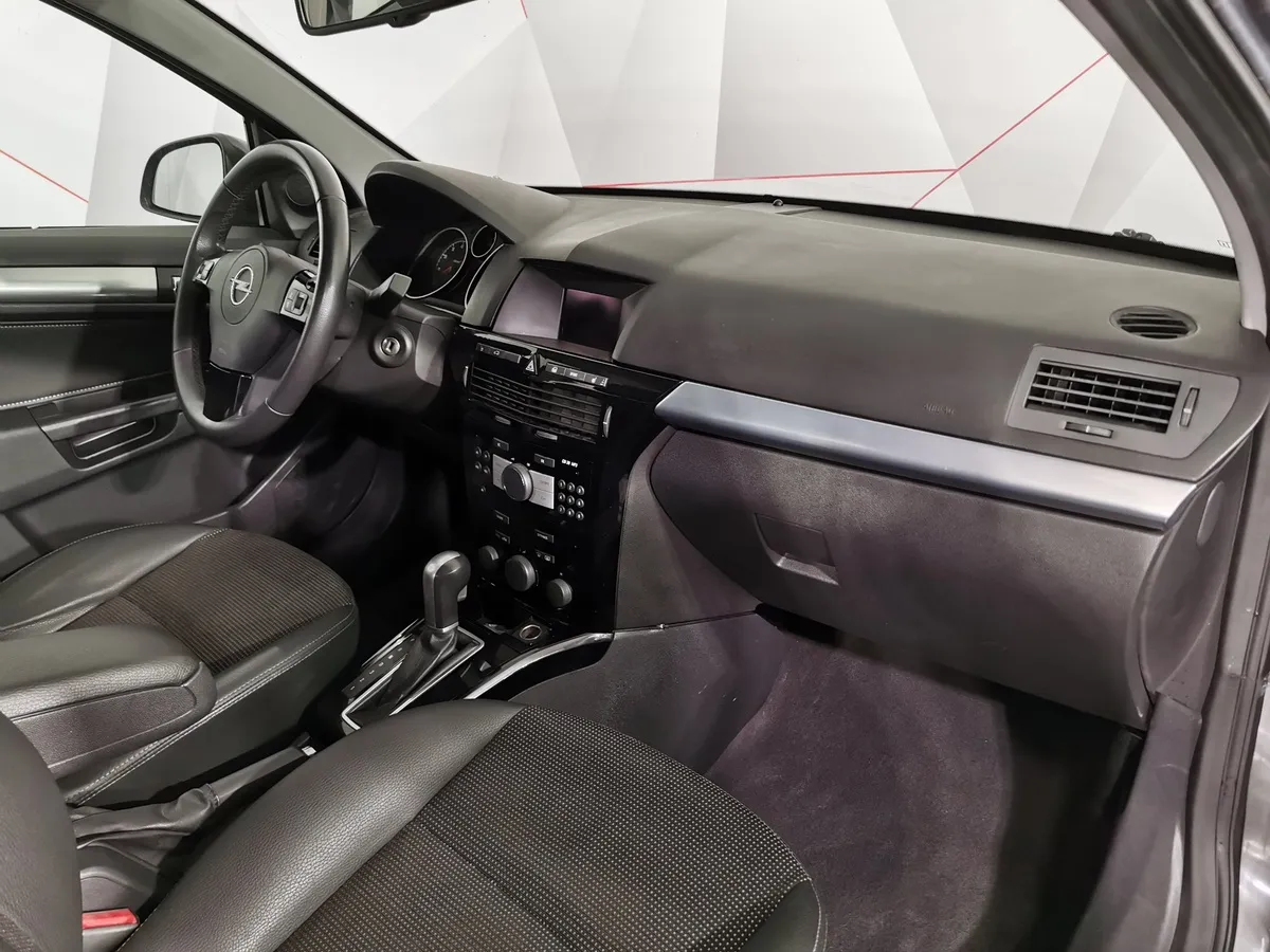 Opel Astra 1.8 AT (140 л.с.) base Серый в АВИЛОН. Слайд №11