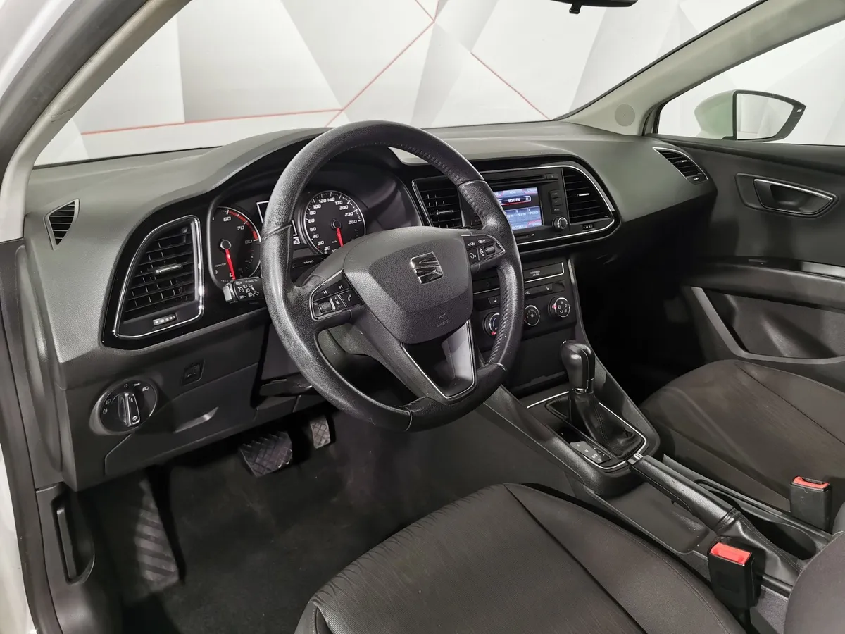 SEAT Leon 1.2 TSI DSG (105 л.с.) Белый в АВИЛОН. Слайд №18
