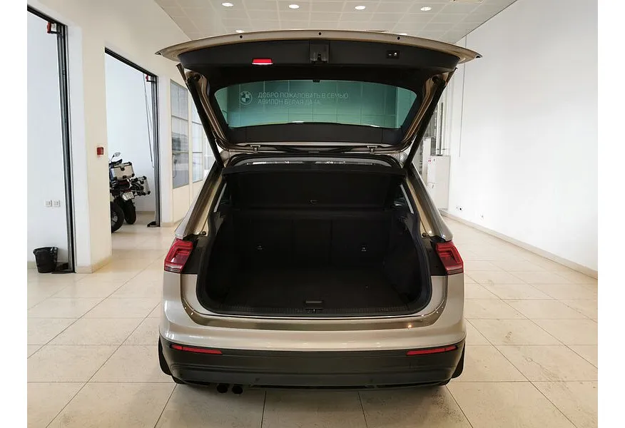 Volkswagen Tiguan 1.4 TSI 4Motion DSG (150 л.с.) Status Plus Бежевый в АВИЛОН. Слайд №12