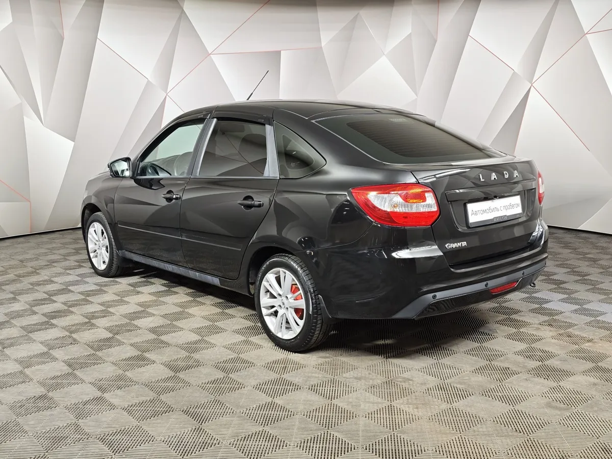 ВАЗ (Lada) Granta 1.6 MT (90 л.с.) Comfort Черный в АВИЛОН. Слайд №4