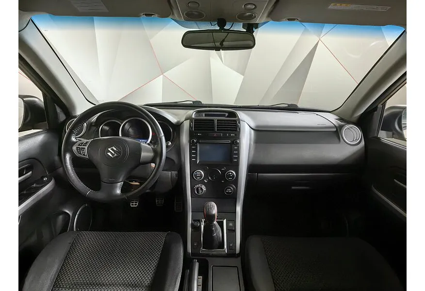 Suzuki Grand Vitara 2.4 MT AWD (169 л.с.) Бежевый в АВИЛОН. Слайд №8