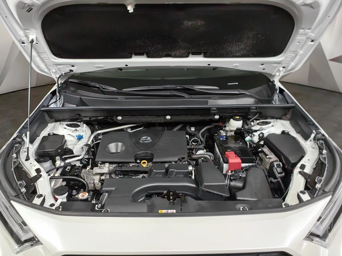 Toyota RAV4 2.0i CVT AWD (171 л.с.) Fashion Plus Белый в АВИЛОН. Слайд №11