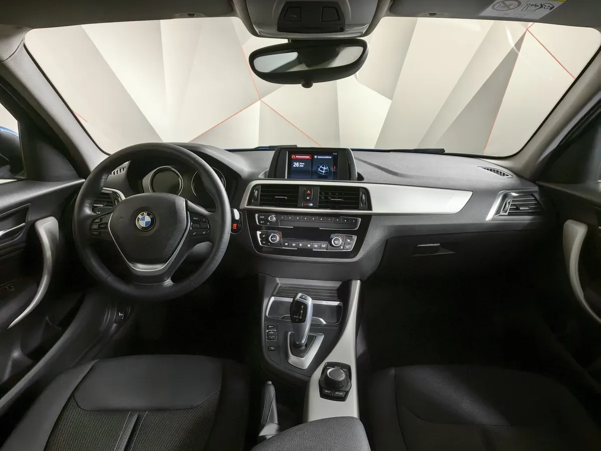 BMW 1 серия 118i AT (136 л.с.) Синий в АВИЛОН. Слайд №11