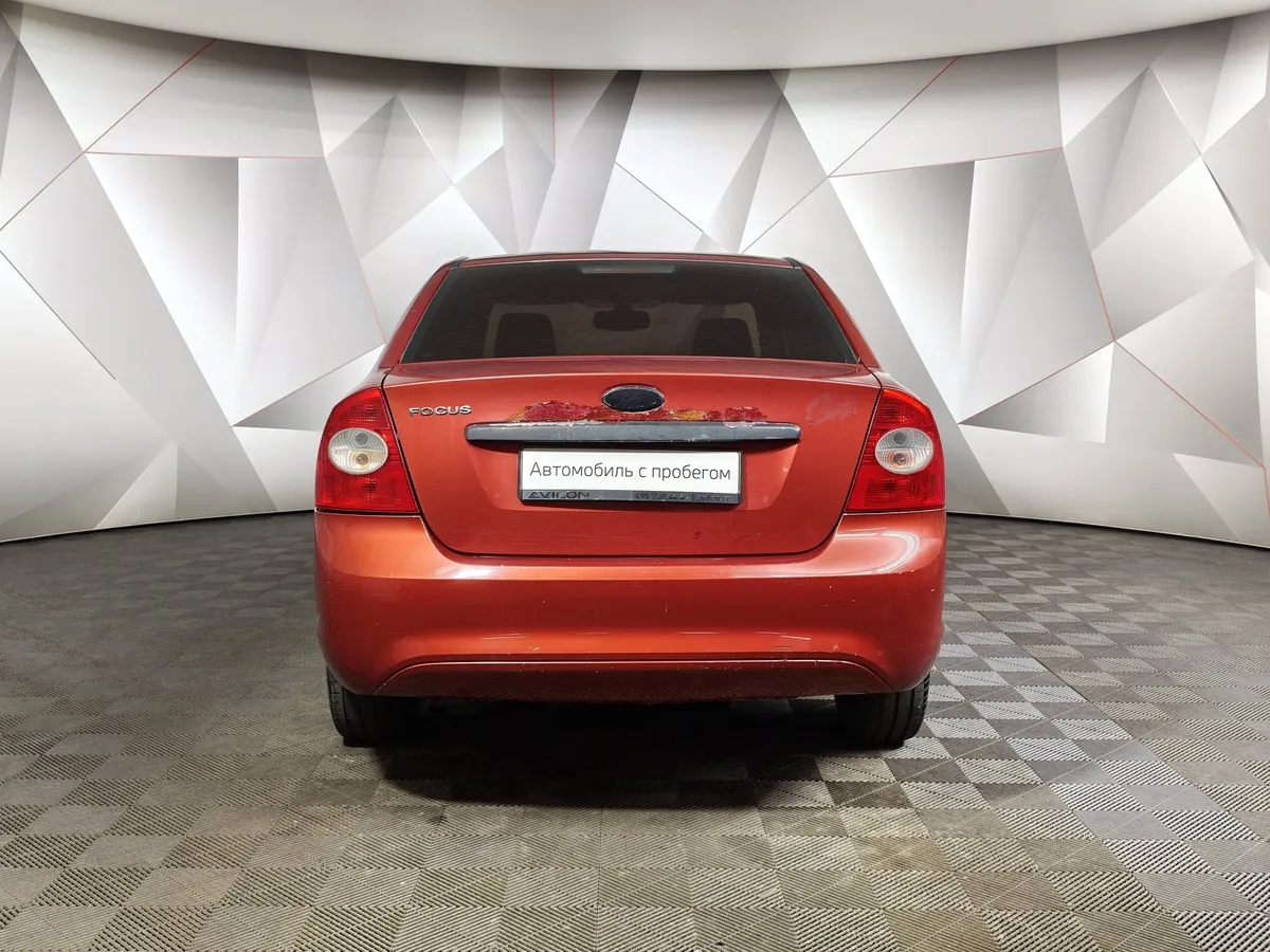 Ford Focus 1.6 MT (116 л.с.) Ghia Оранжевый в АВИЛОН. Слайд №7