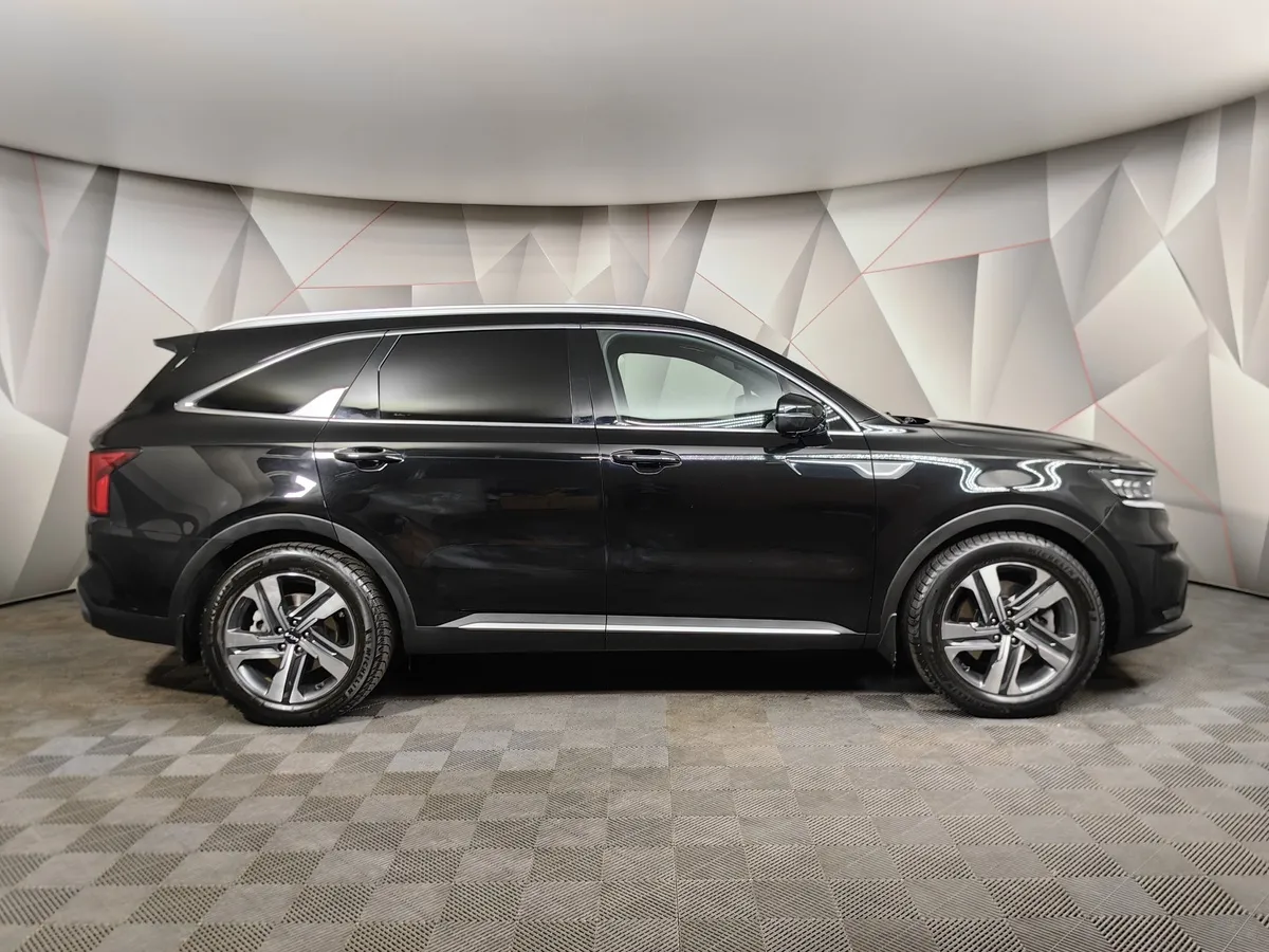 Kia Sorento 2.5 MPI 4WD AT (180 л.с.) Comfort Черный в АВИЛОН. Слайд №6