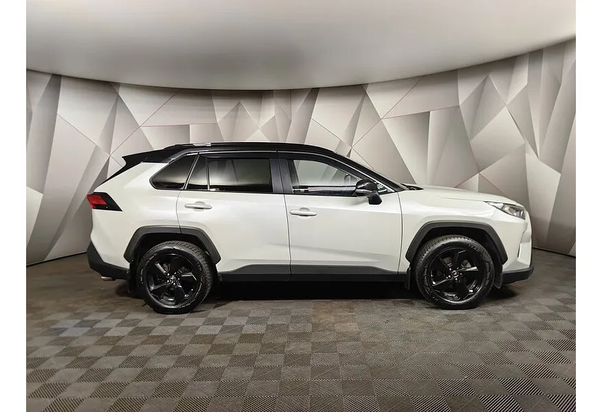 Toyota RAV4 2.0i CVT AWD (149 л.с.) Белый в АВИЛОН. Слайд №6