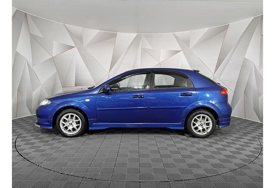 LIVE. Слайд №3