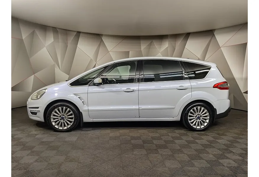 LIVE. Слайд №3