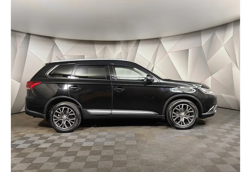 АВИЛОН - Mitsubishi Outlander 2.0 CVT 4WD (146 л.с.) Черный - slide 3