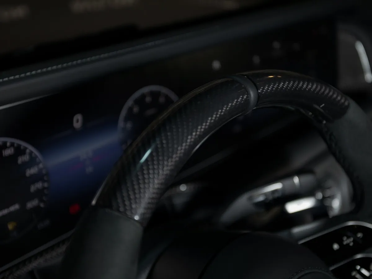 Mercedes-Benz G-Класс G 63 AMG Speedshift 4Matic (585 л.с.) Черный в АВИЛОН. Слайд №17