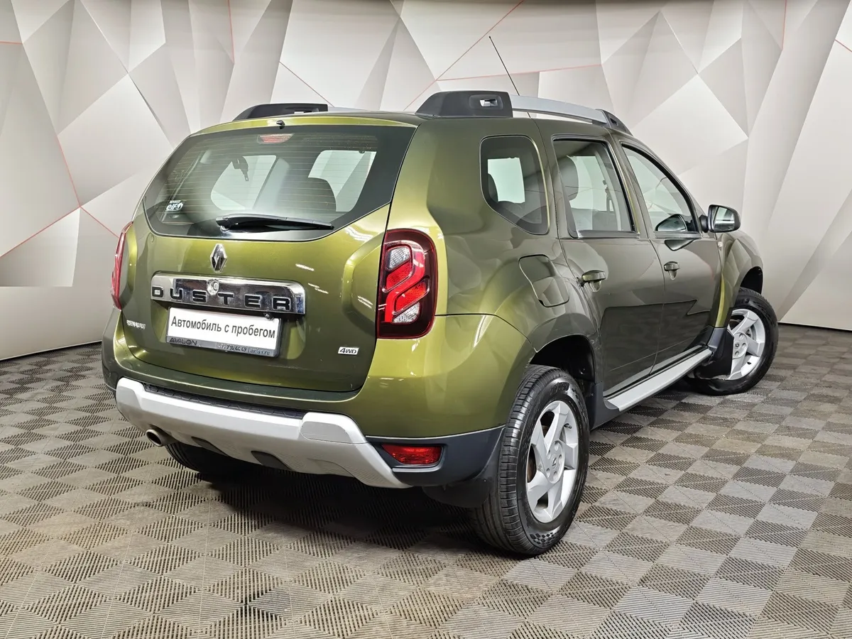 Renault Duster 2.0 MT 4x4 (143 л.с.) Зеленый в АВИЛОН. Слайд №2