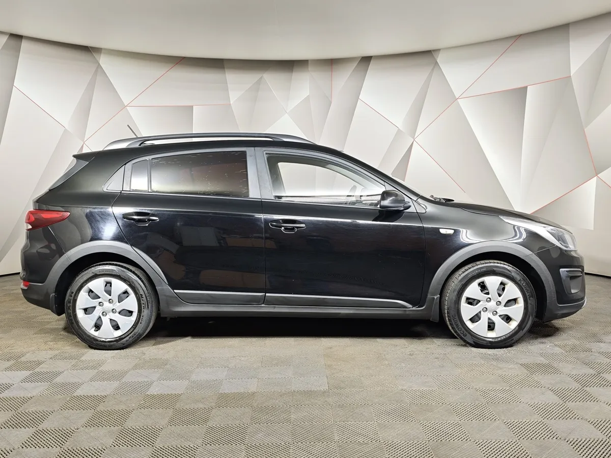 Kia Rio X-Line 1.6 MT (123 л.с.) Черный в АВИЛОН. Слайд №6