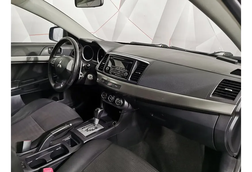 LIVE. Слайд №9