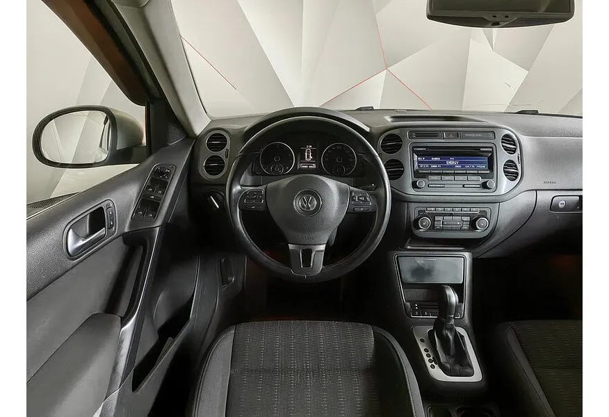 Volkswagen Tiguan 1.4 TSI BlueMotion DSG (150 л.с.) Желтый в АВИЛОН. Слайд №10