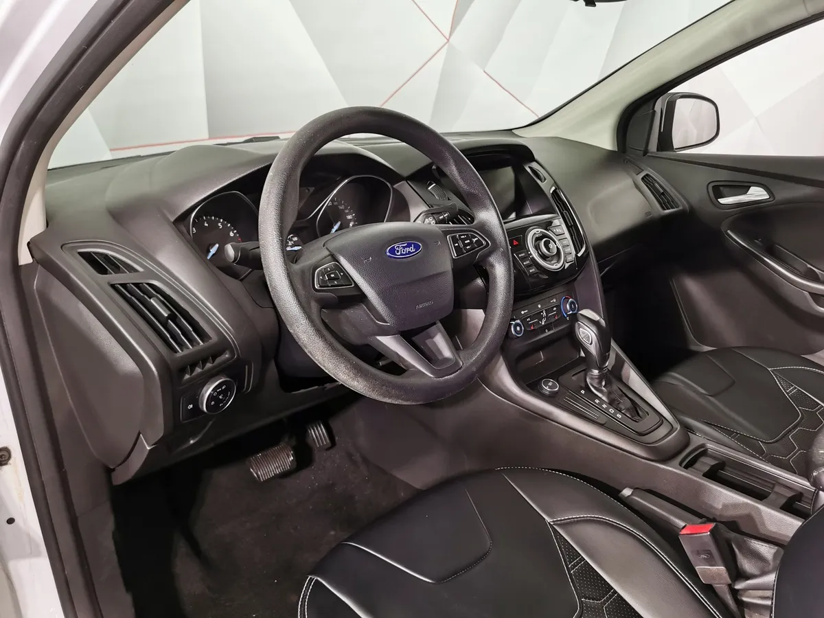 Ford Focus 1.6 Ti-VCT PowerShift (105 л.с.) SYNC Edition Белый в АВИЛОН. Слайд №18