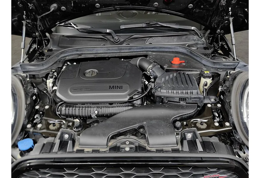 MINI 3 двери JCW 2.0 AT (231 л.с.) Черный в АВИЛОН. Слайд №10