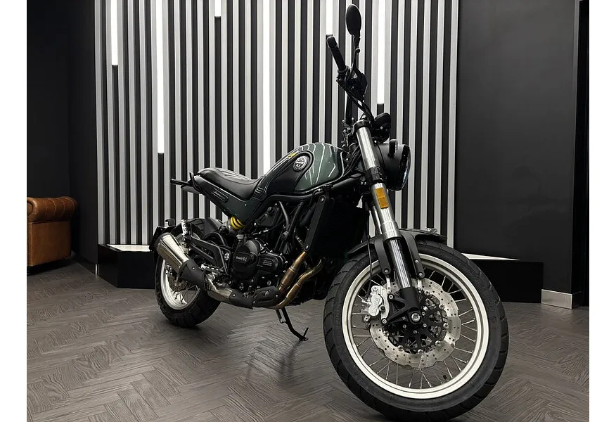 Benelli Leoncino 500 Trail 500 см³ (48 л.с.) 500 Зеленый в АВИЛОН. Слайд №2
