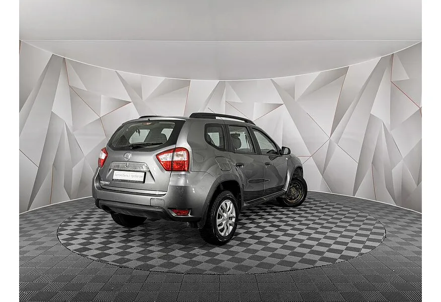 Nissan Terrano 1.6 MT (114 л.с.) Серый в АВИЛОН. Слайд №2