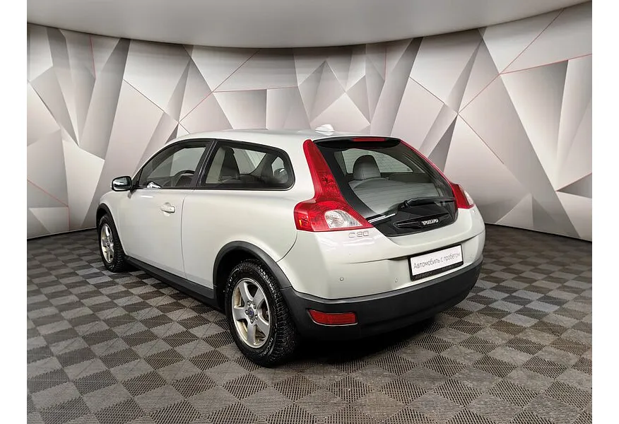 Volvo C30 1.6 MT (100 л.с.) Серый в АВИЛОН. Слайд №4 Volvo C30 1.6 MT (100 л.с.) Серый в АВИЛОН. Слайд №4