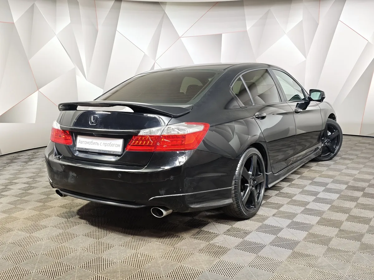 Honda Accord 2.4 AT (180 л.с.) Черный в АВИЛОН. Слайд №2