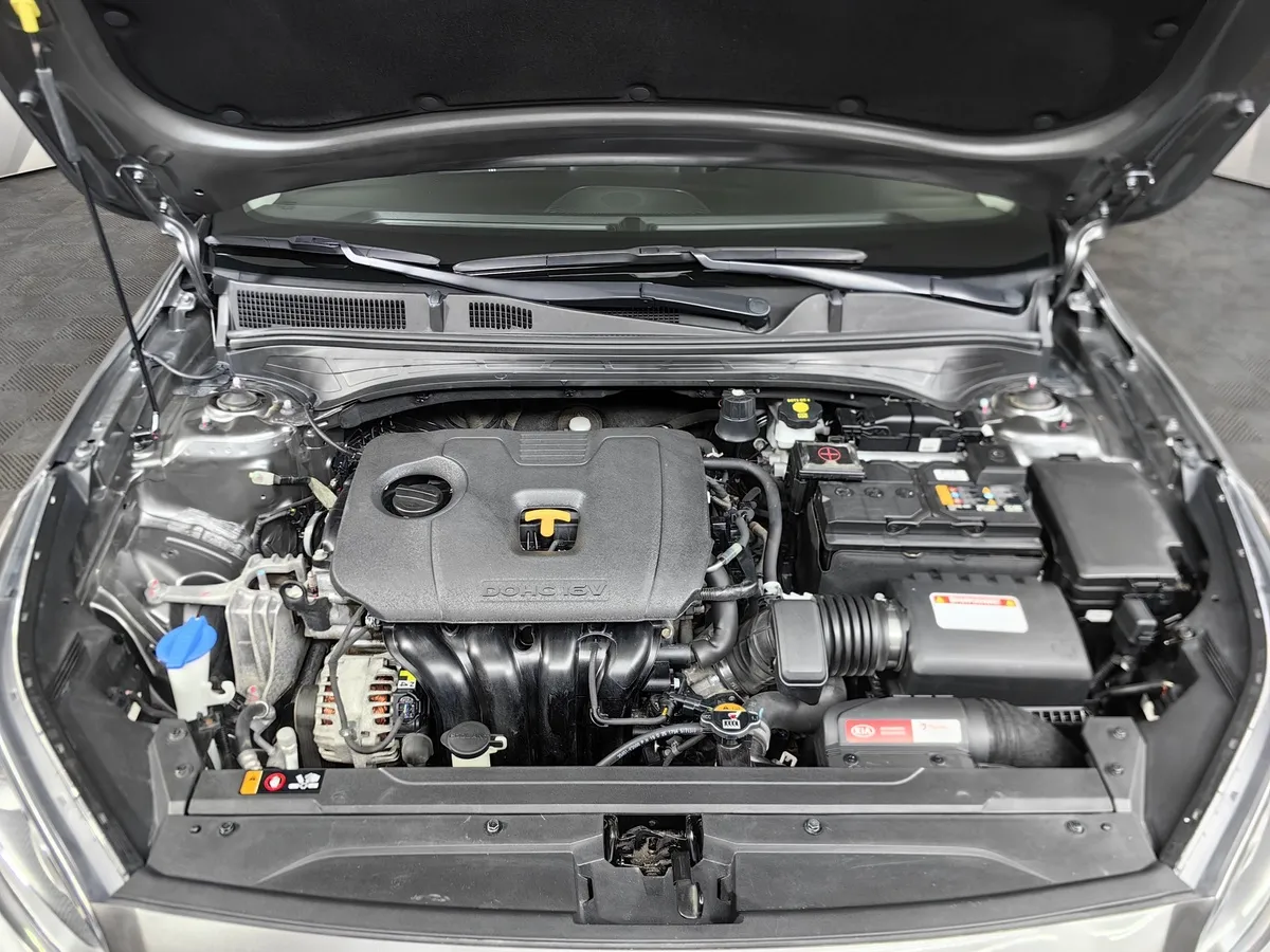 Kia Cerato 2.0 MPI AT (150 л.с.) Prestige Серый в АВИЛОН. Слайд №11