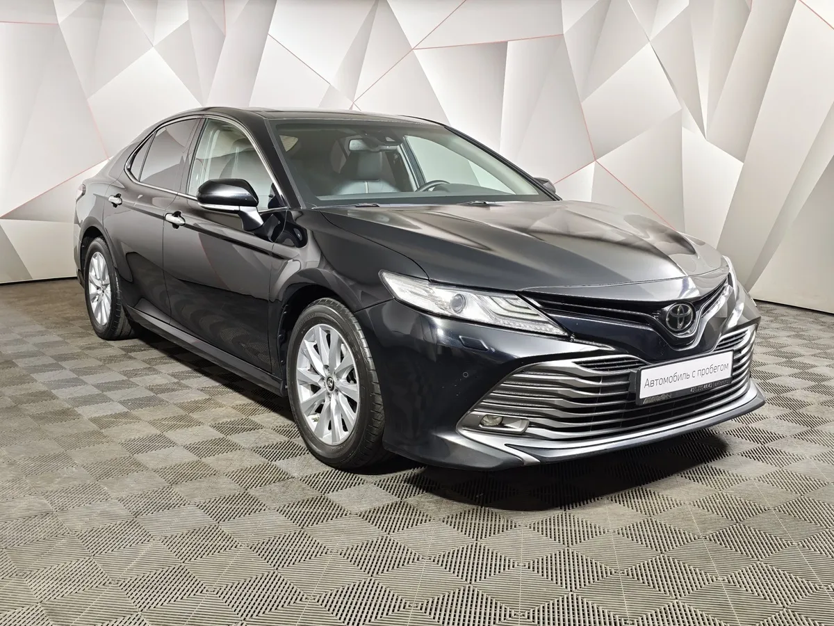 Toyota Camry 2.5 AT (181 л.с.) Черный в АВИЛОН. Слайд №3