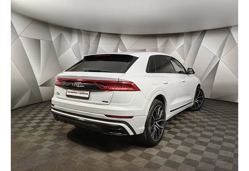 Audi Q8 45 TDI Tiptronic quattro (249 л.с.) Белый в АВИЛОН. Слайд №2