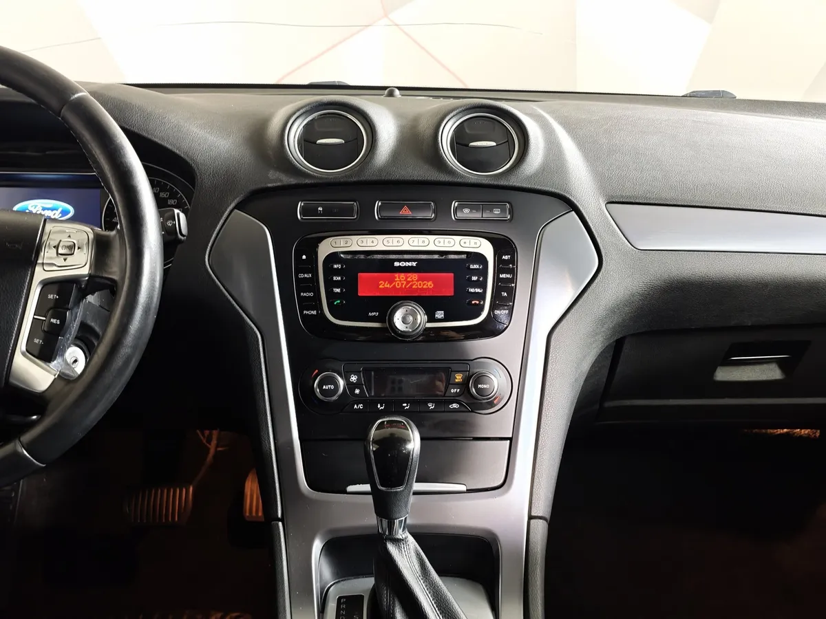 Ford Mondeo 2.3 AT (161 л.с.) Ambiente Черный в АВИЛОН. Слайд №13