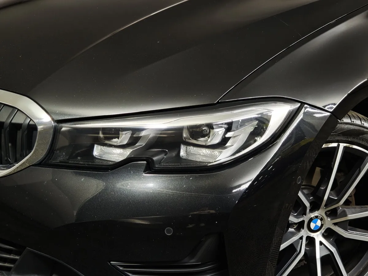 BMW 3 серия 318d Steptronic (150 л.с.) Sport Line Edition 21 Черный в АВИЛОН. Слайд №8