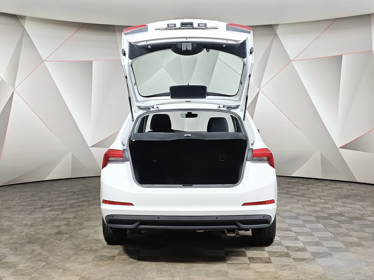 Skoda Rapid 1.6 AT (110 л.с.) Белый в АВИЛОН. Слайд №12