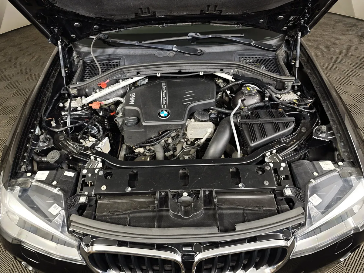 BMW X3 xDrive20i AT (184 л.с.) Черный в АВИЛОН. Слайд №10
