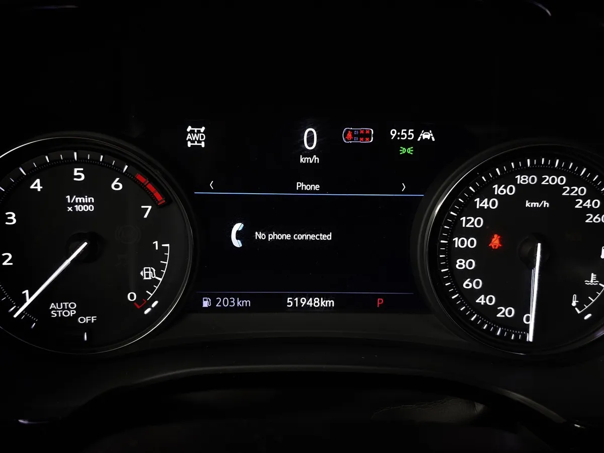 Cadillac XT6 2.0T AT AWD (200 л.с.) Sport Черный в АВИЛОН. Слайд №17