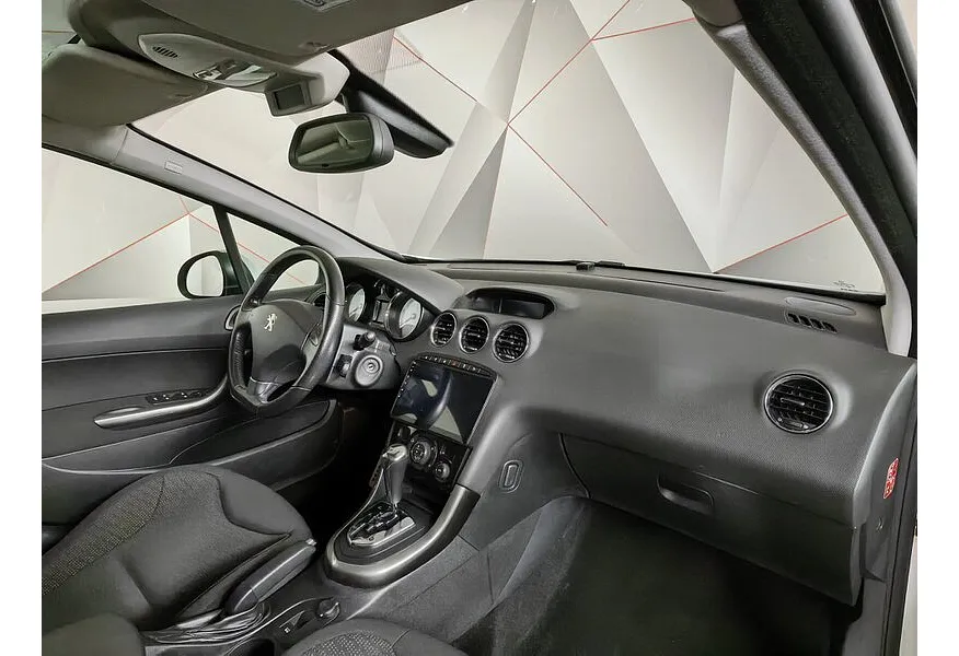 Peugeot 308 1.6 VTi AT (120 л.с.) Белый в АВИЛОН. Слайд №12