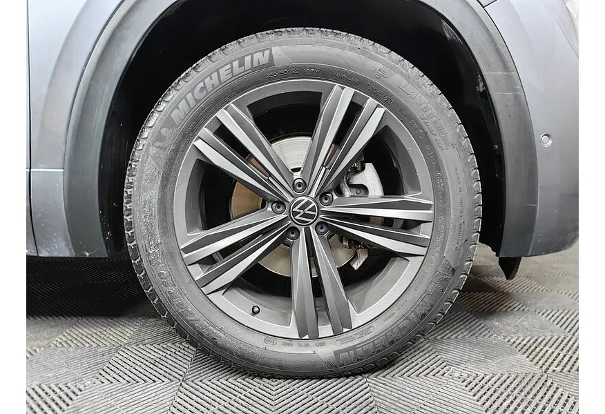 АВИЛОН - Volkswagen Teramont 3.6 FSI VR6 AT 4Motion (249 л.с.) R-Line Серый - slide 15